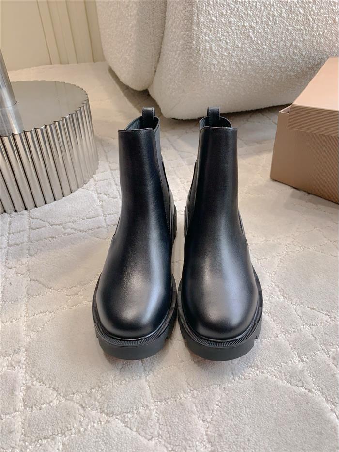 2025112818626542 390